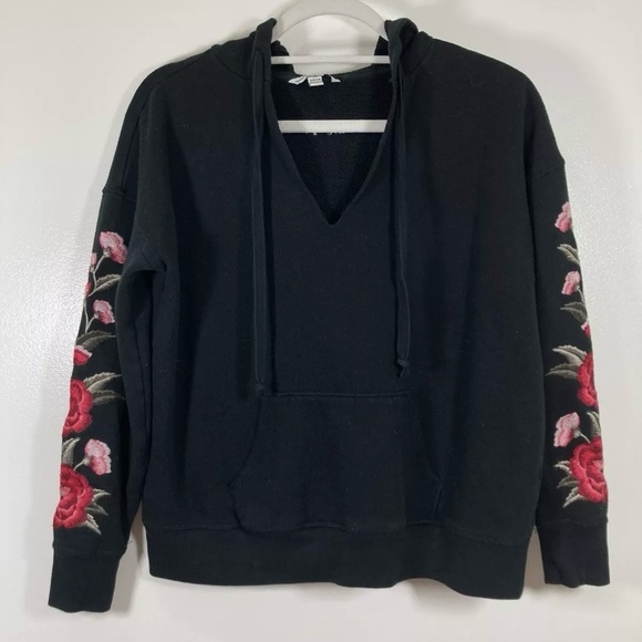 American Eagle Floral Embroidered Sweater - Picture 2 of 4